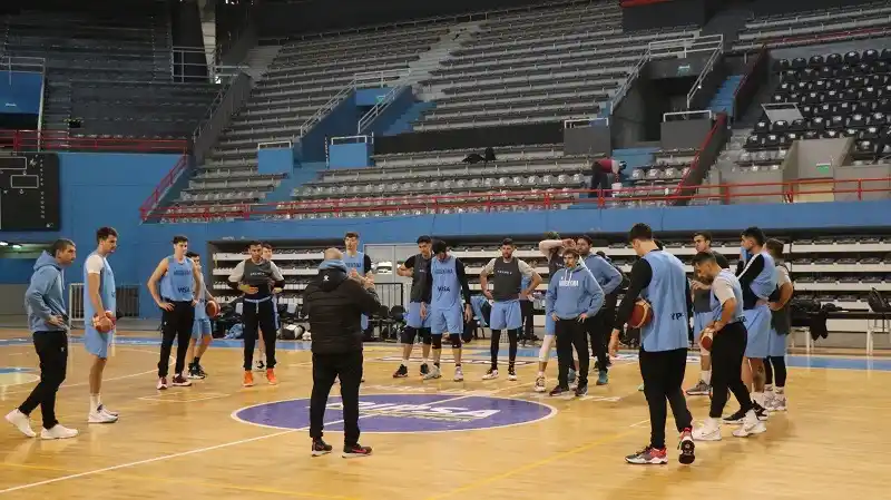 La Seleccion Argentina ya entrena en Mar del Plata