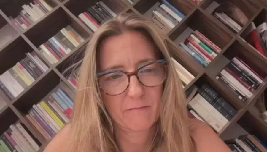Mara Pegoraro analizó los desafíos de los partidos políticos en la era de la inteligencia artificial