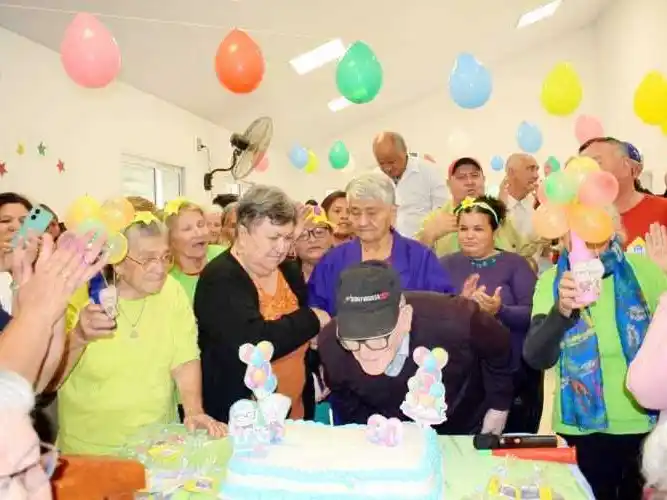 El IPS desarrolla un programa
integral para los adultos mayores