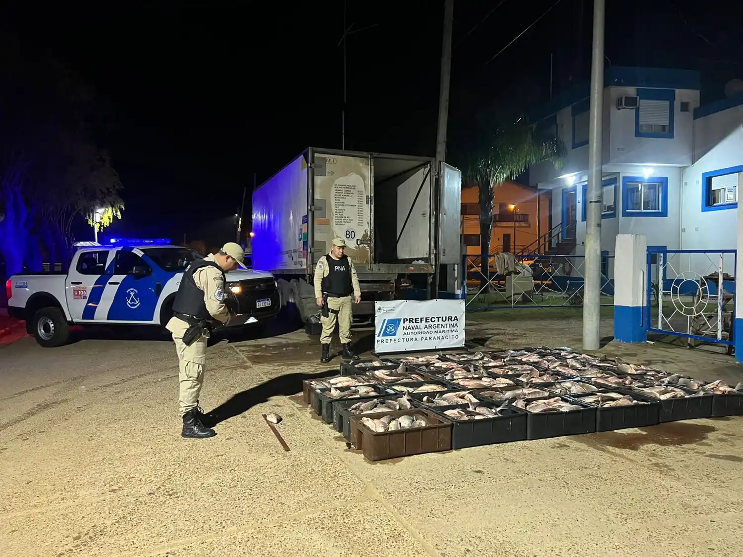 Personal de Prefectura Naval Argentina decomisó 1.300 kilos de pescado
