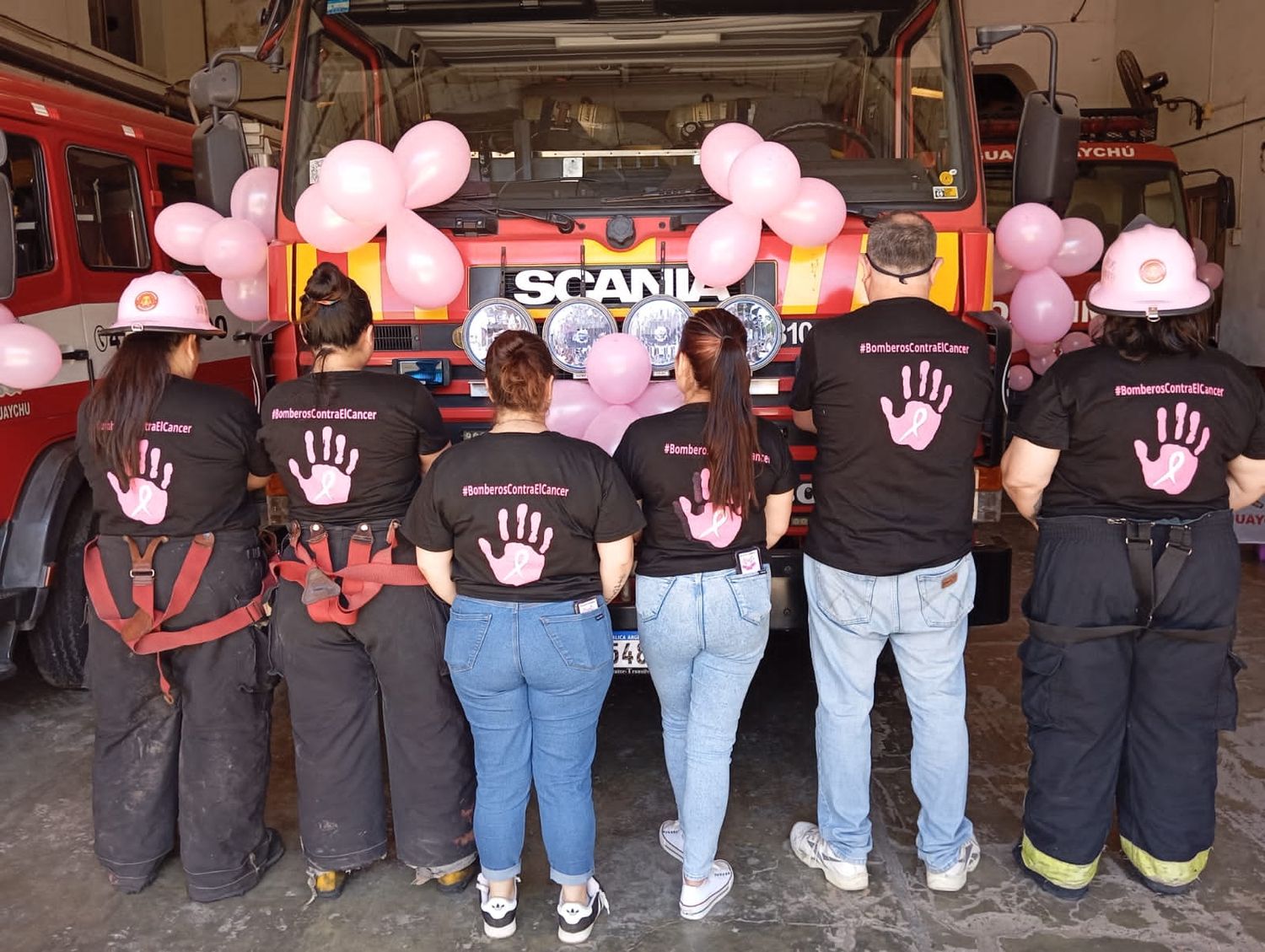 Bomberos de Gualeguaychú se sumaron al Octubre Rosa