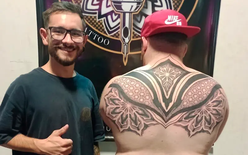 El tatuador Nahuel Belo fue reconocido en Chajarí