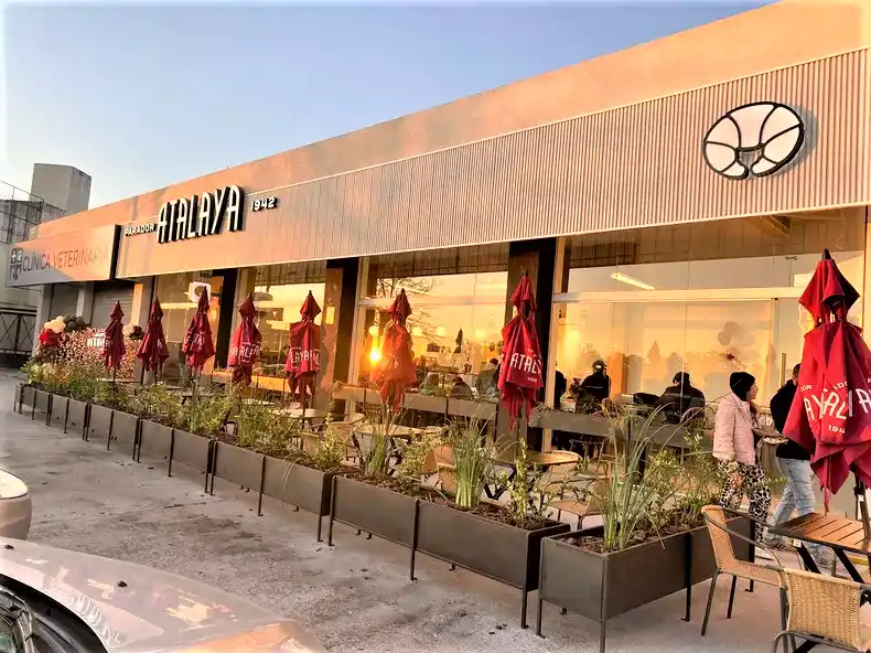 Abrió el parador Atalaya en Pilar y ya es furor