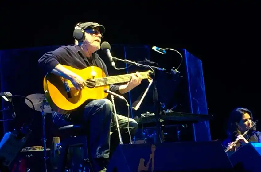 Silvio Rodríguez: una revolución de amor, poesía y canción