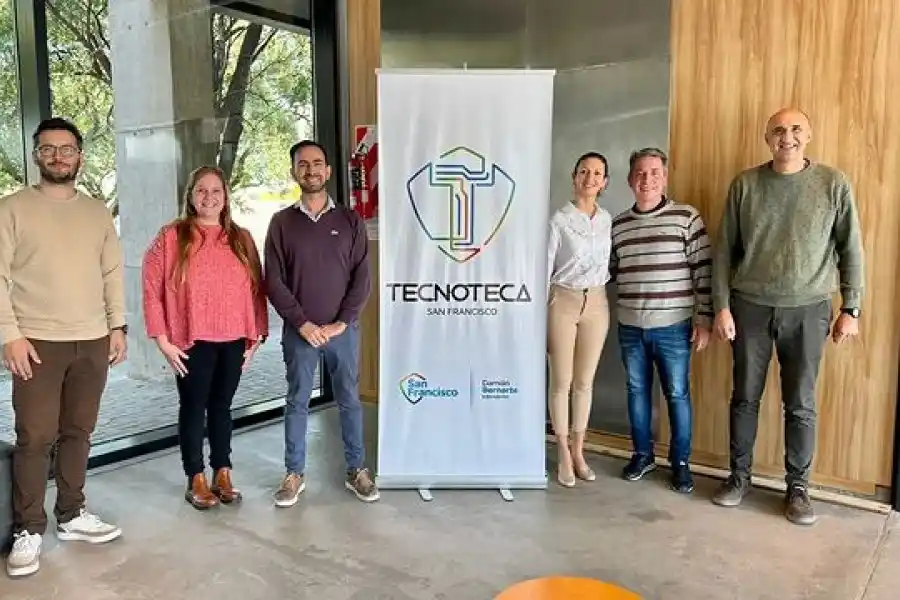 Tour Educativo 2023: autoridades de San Vicente en Tecnoteca San Francisco