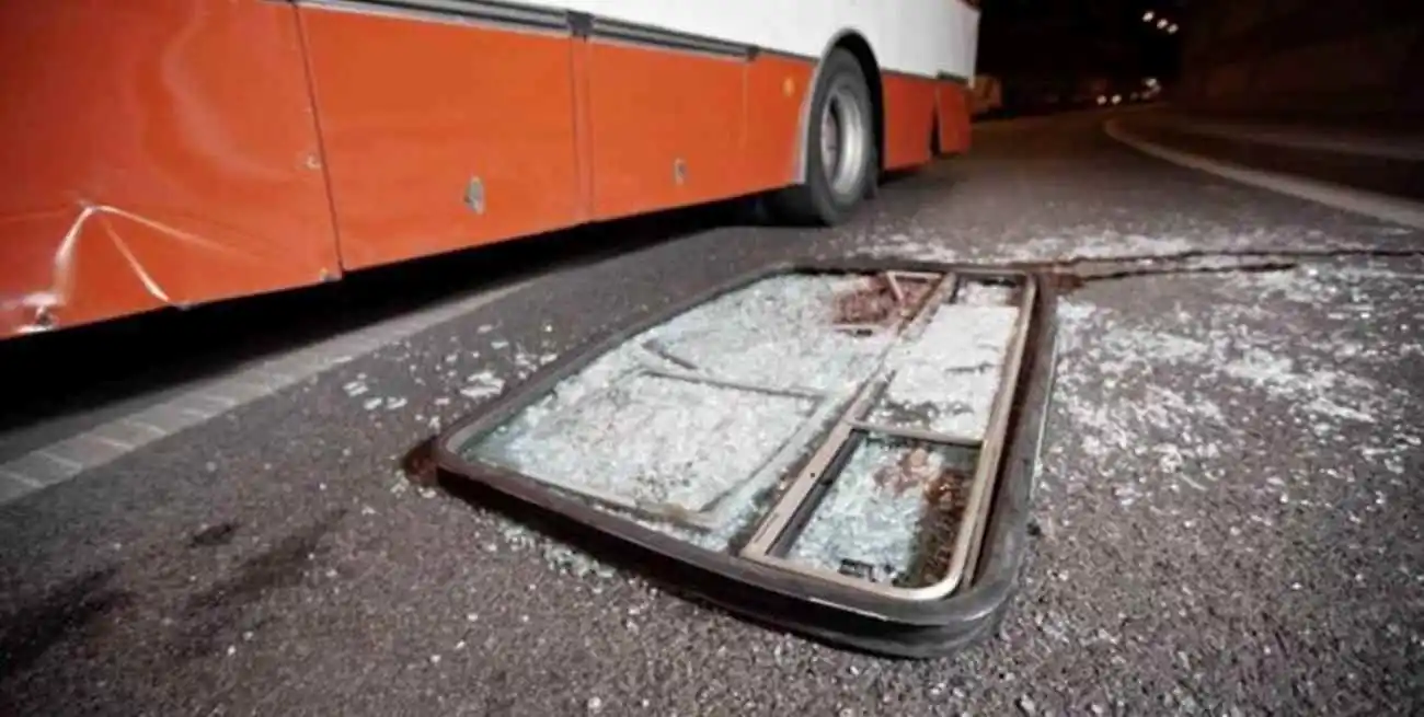 Guinea: al menos 24 muertos en un choque entre un camión y un colectivo