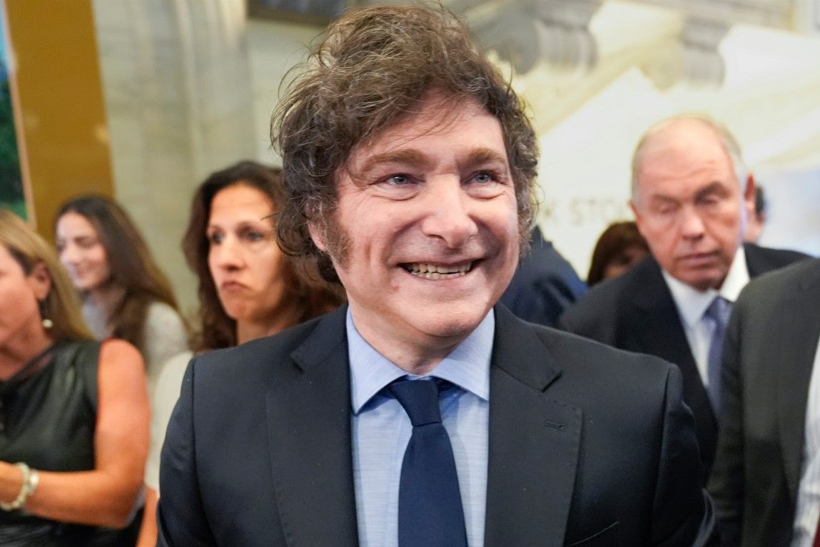 Javier Milei destacó en redes sociales los logros de su gestión y prometió que "lo peor quedó atrás" y se acercan "días felices".