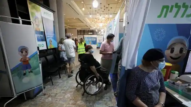 Israel fue el primer país en poner en marcha la aplicación de la tercera dosis.