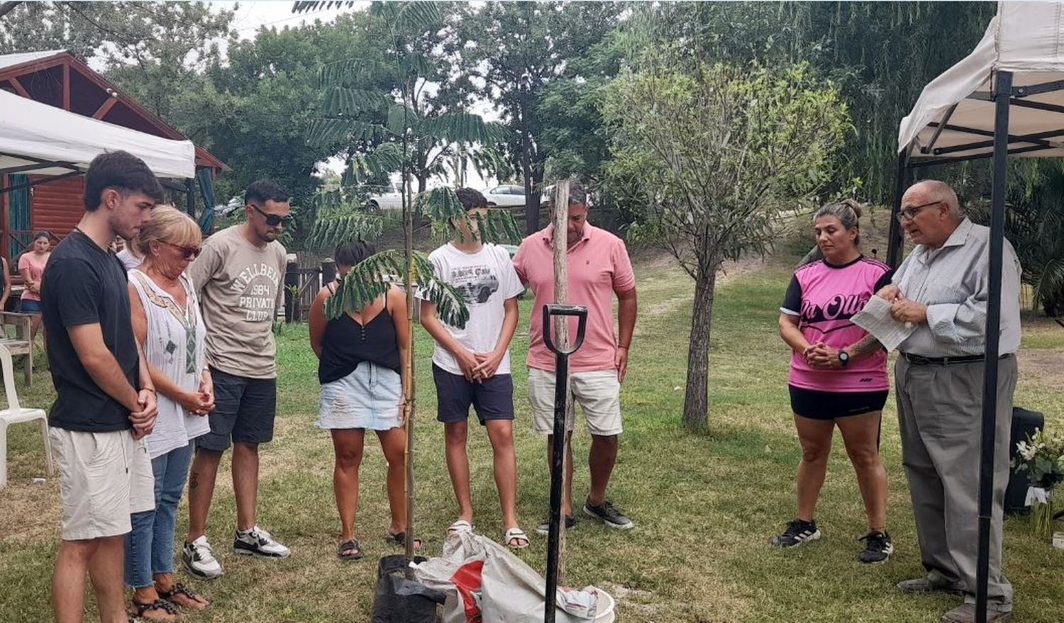 Depositaron las cenizas de la recordada Gisela Álvarez en la cancha de La Olla