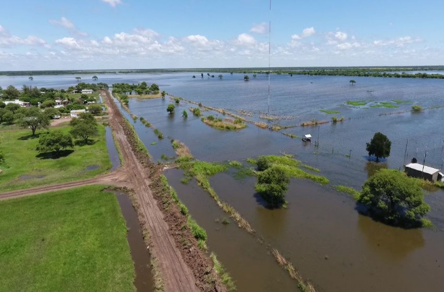 Inundaciones en Santa Fe: «La crisis hídrica coincide con una crisis financiera muy dura en Argentina»