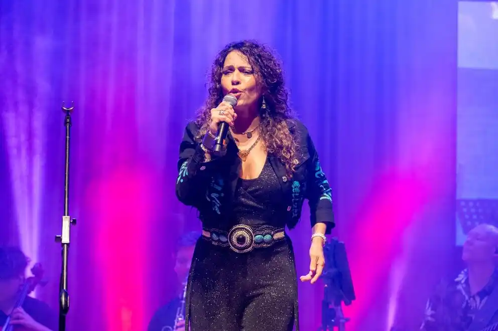 Gala frente a la laguna: Patricia Sosa, Nahuel Pennisi y Sandra Mihanovich encabezan el Festival SOIJAr 2026