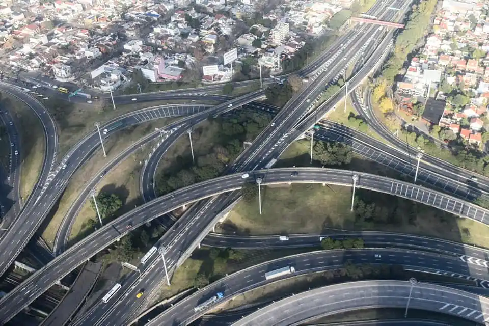 Cuarentena estricta: Descendió en forma significativa la circulación tanto en AMBA como en rutas 2 y 11
