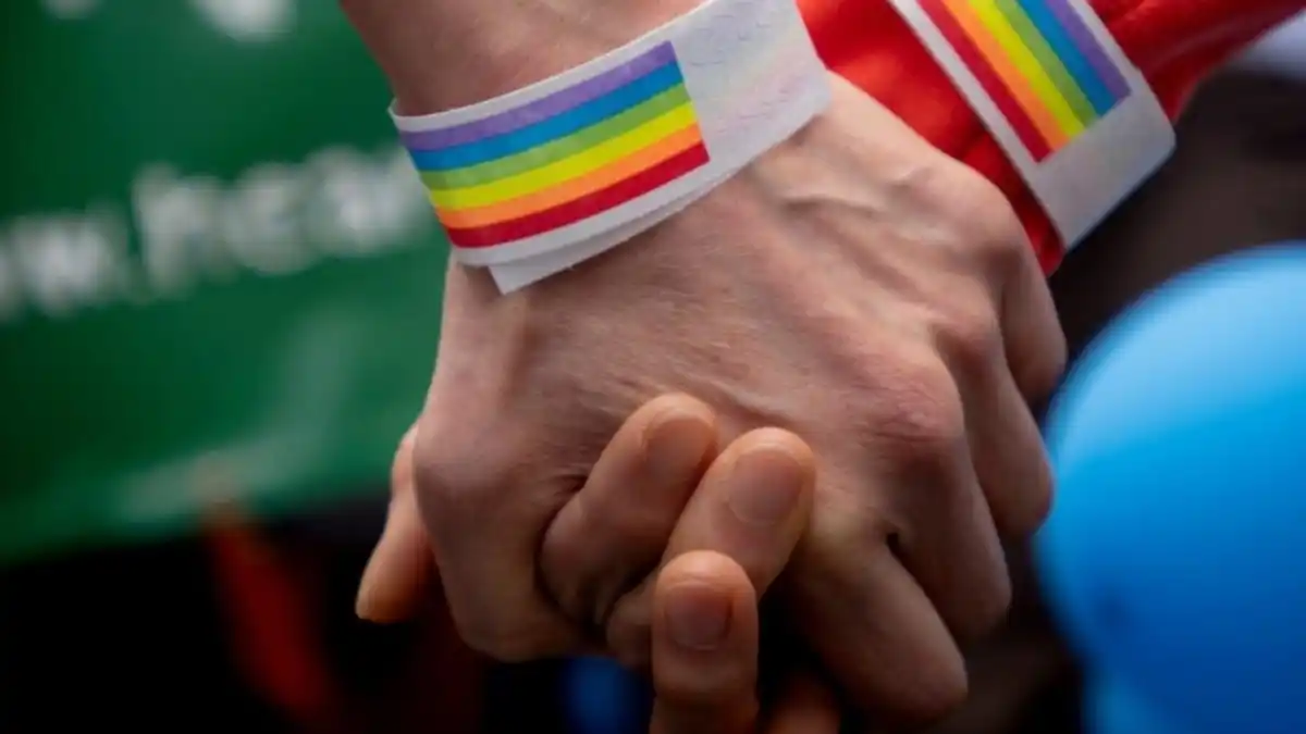 Biden dio LUZ VERDE PARA EL MATRIMONIO HOMOSEXUAL en todo el territorio estadounidense