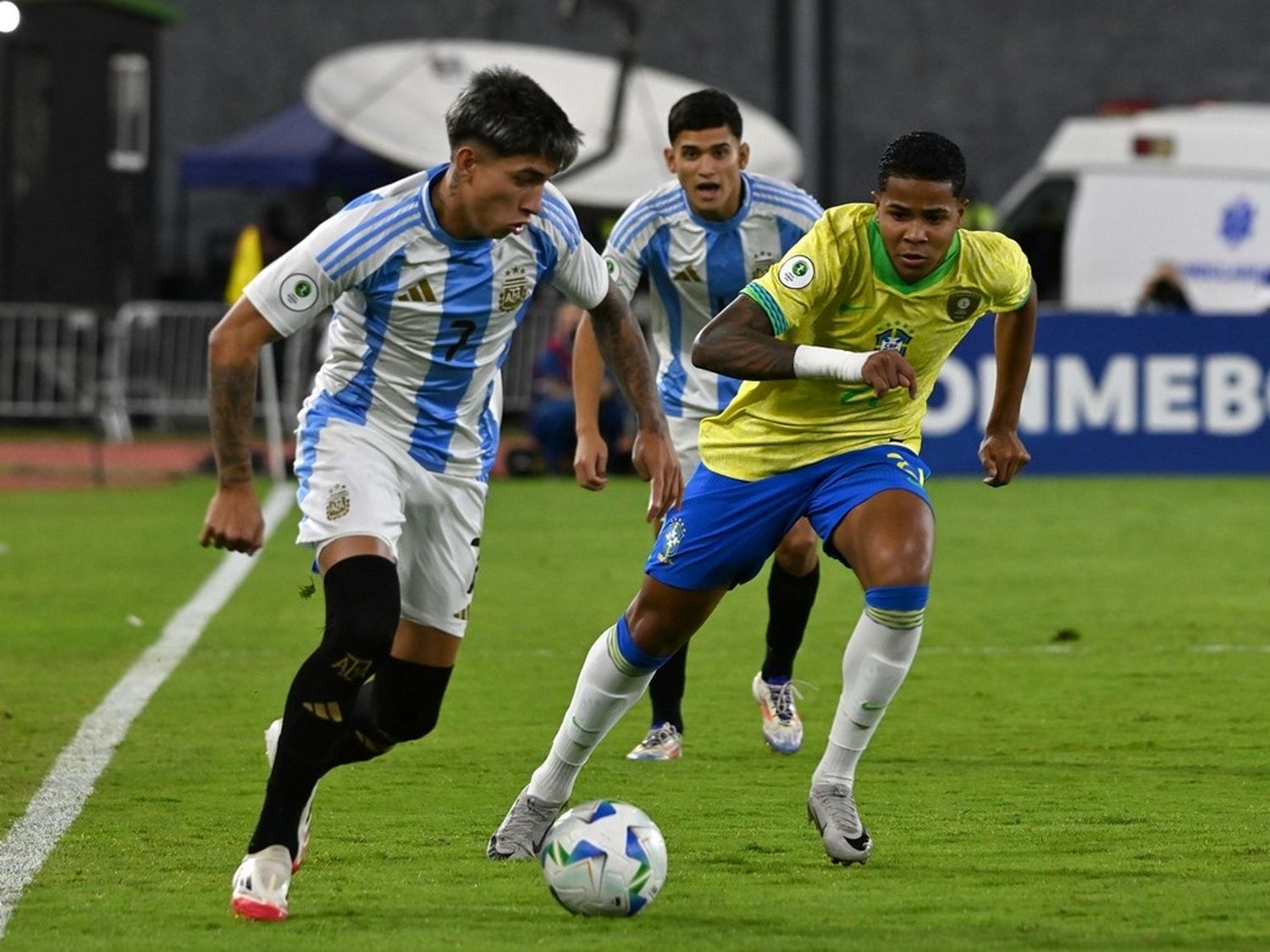 Argentina igualó con Brasil, y todo se define en la última fecha