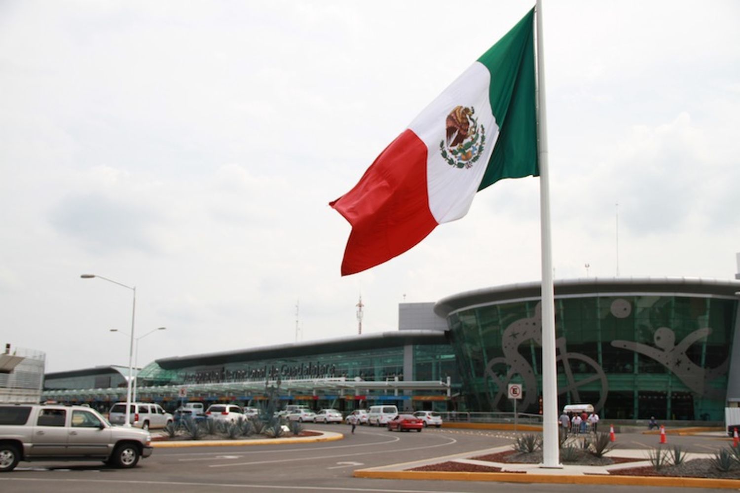 México: aeropuerto de Guadalajara recupera más del 80% del tráfico de pasajeros