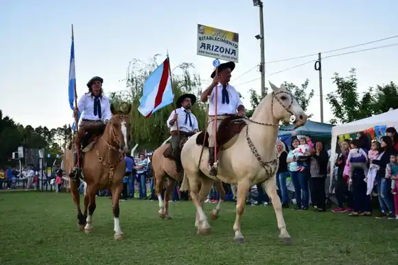 10ª Fiesta “Villa Adela es Tradición: Desfile, Música y Patio Criollo