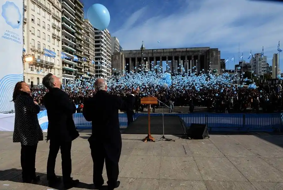Día de la Bandera: Macri encabeza acto central en Rosario