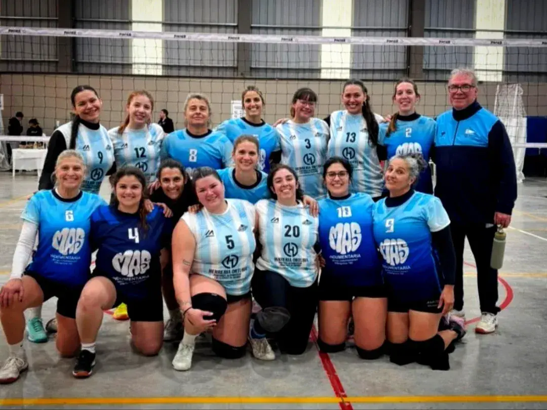 Las Cachitas ganaron la primera primera fecha del Regional de Maxi Voley.