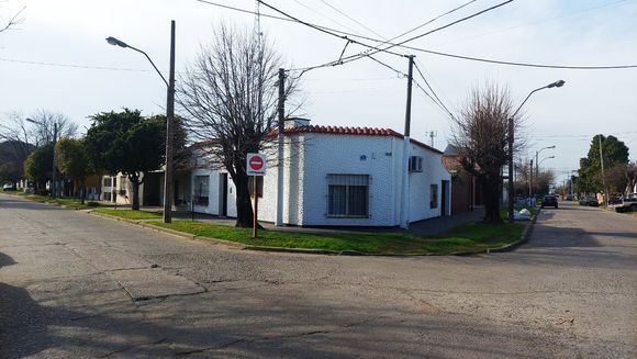 Primero el cartel, luego la ordenanza: enviaron proyecto para que Saénz Peña sea de una sola mano hasta Juan B. Justo