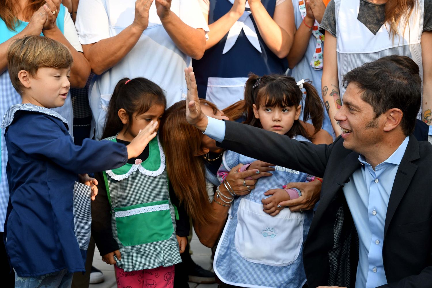 Kicillof destacó que por cuarto año consecutivo las clases "empiezan en tiempo y forma"