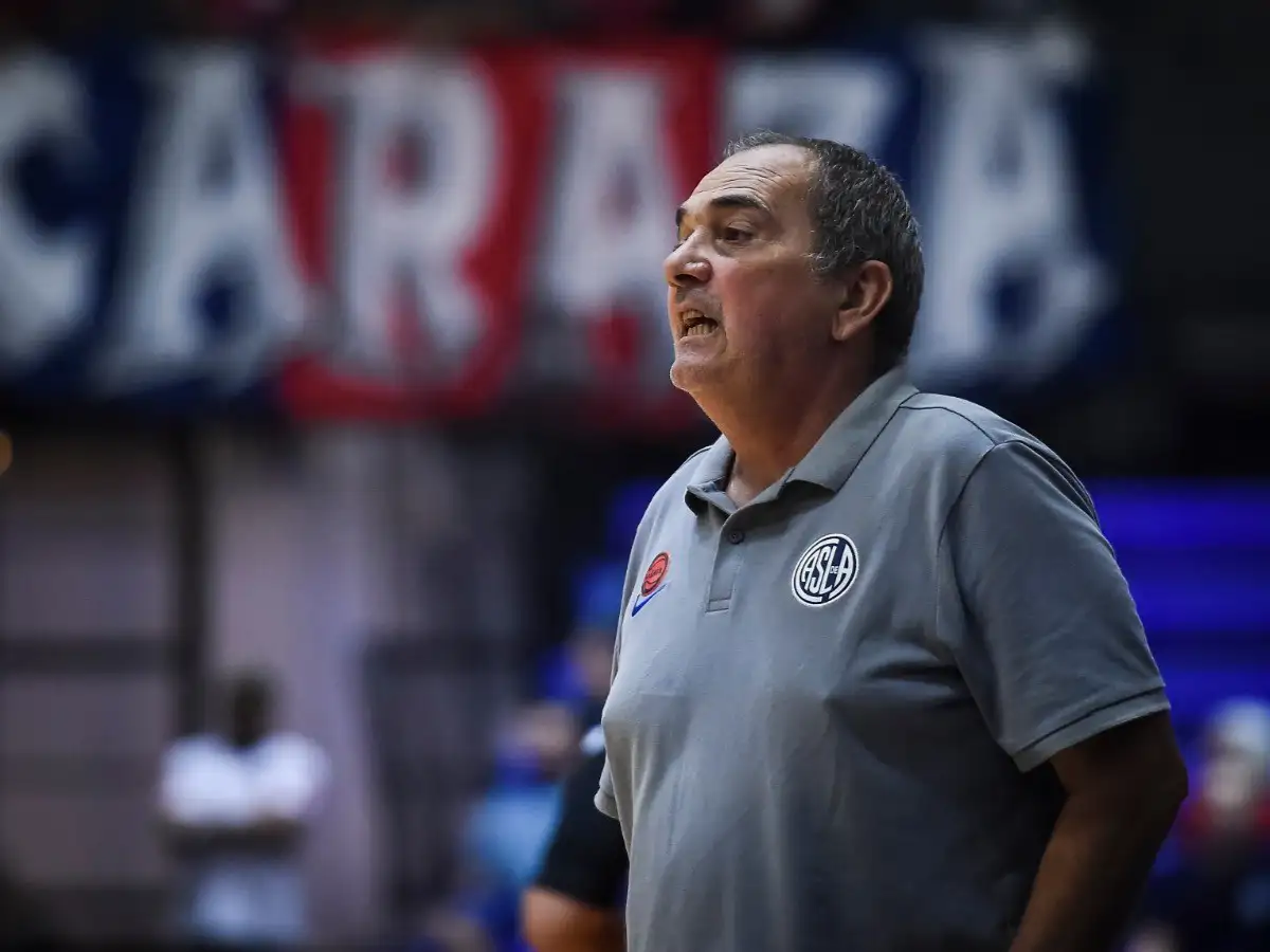 Castiñeira asumió como nuevo técnico de Atenas 