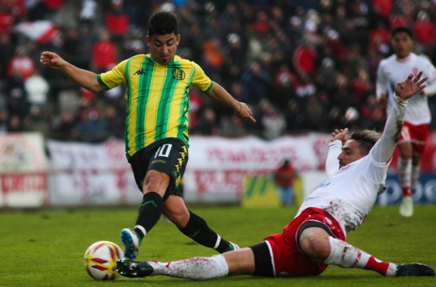 Pisano: "Me siento muy cómodo en la cancha"