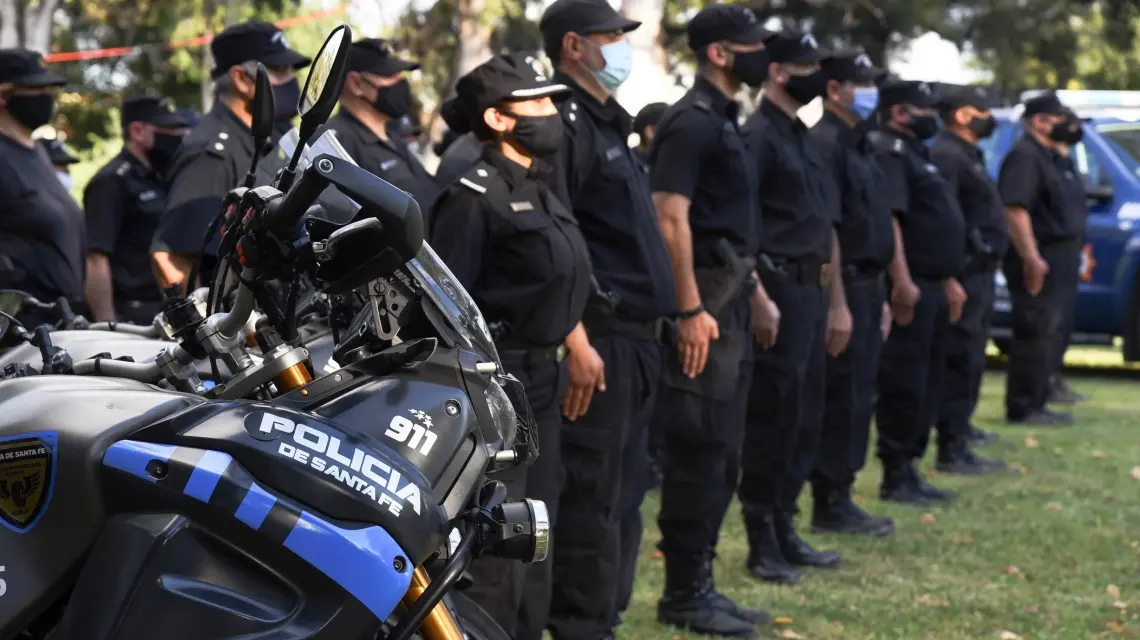 Más de 95% del personal policial de Santa Fe ya se vacunó contra el Covid: Los no vacunados harán teletrabajo