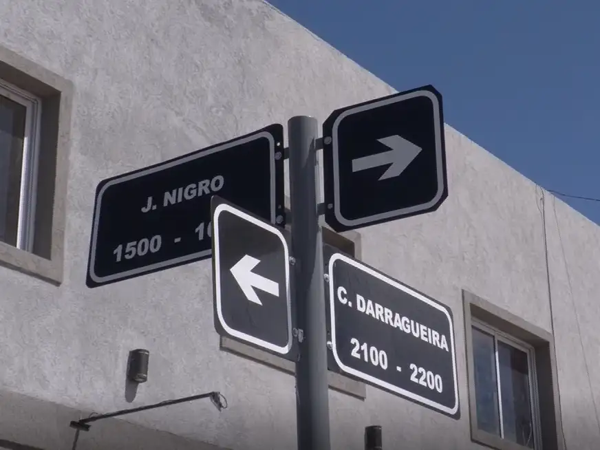 "Son casi cinco cuadras de ida más cinco cuadras de vuelta para poder llegar a mi casa, que cuando estoy en Darragueira me queda a veinte metros”, señaló la vecina.