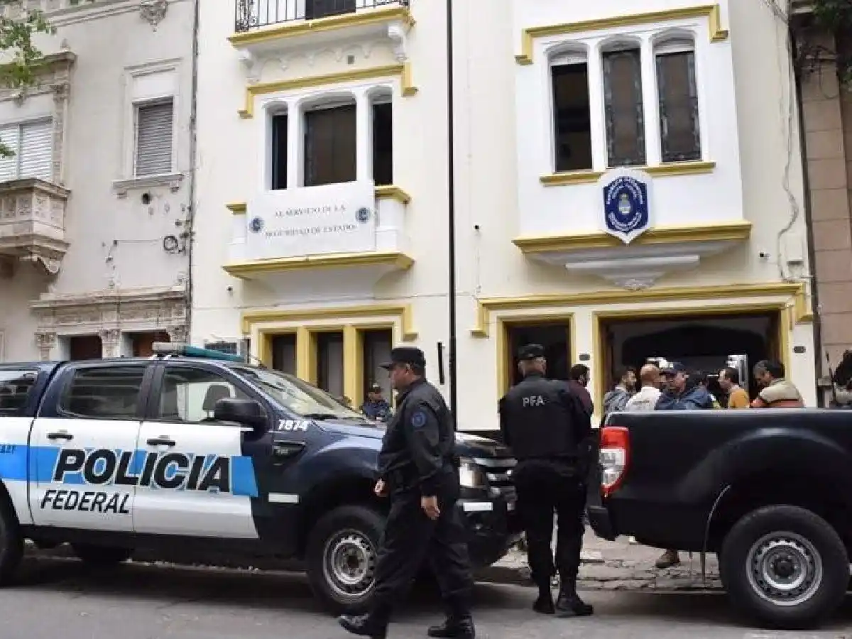 Por vínculos con el narcotráfico, detuvieron al jefe de la delegación Santa Fe de la Policía Federal
