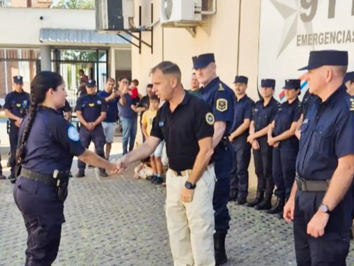 Se incorporan las primeras cuatro mujeres a la sección patrulla motorizada de la Policía