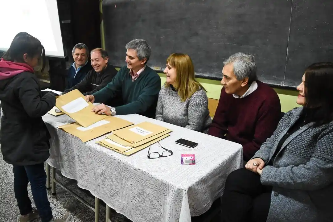 VGG: realizarán obras de mejoramiento de accesos a escuelas