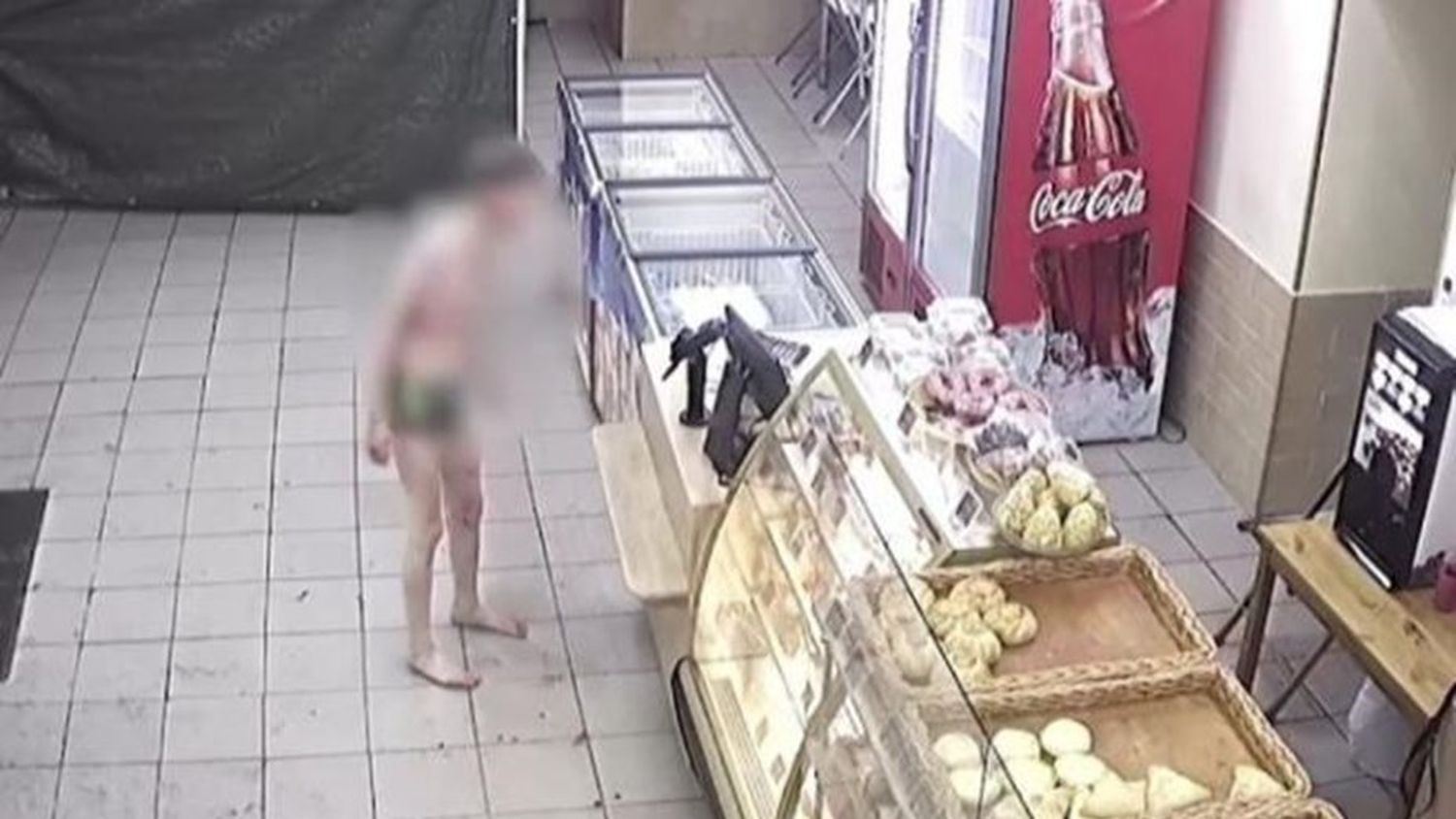 Video: Escapó de su padrastro, quien había matado a su madre y hermanos