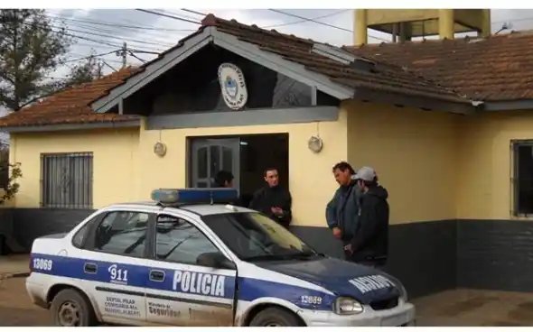 Pilar: Un hombre efectuó 17 disparos en una plaza y baleó a un chico en el pecho 