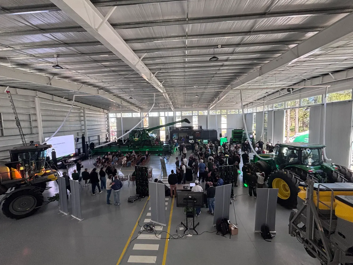 CeresTolvas presentó su nuevo taller de servicios sobre la Ruta Nacional 228
