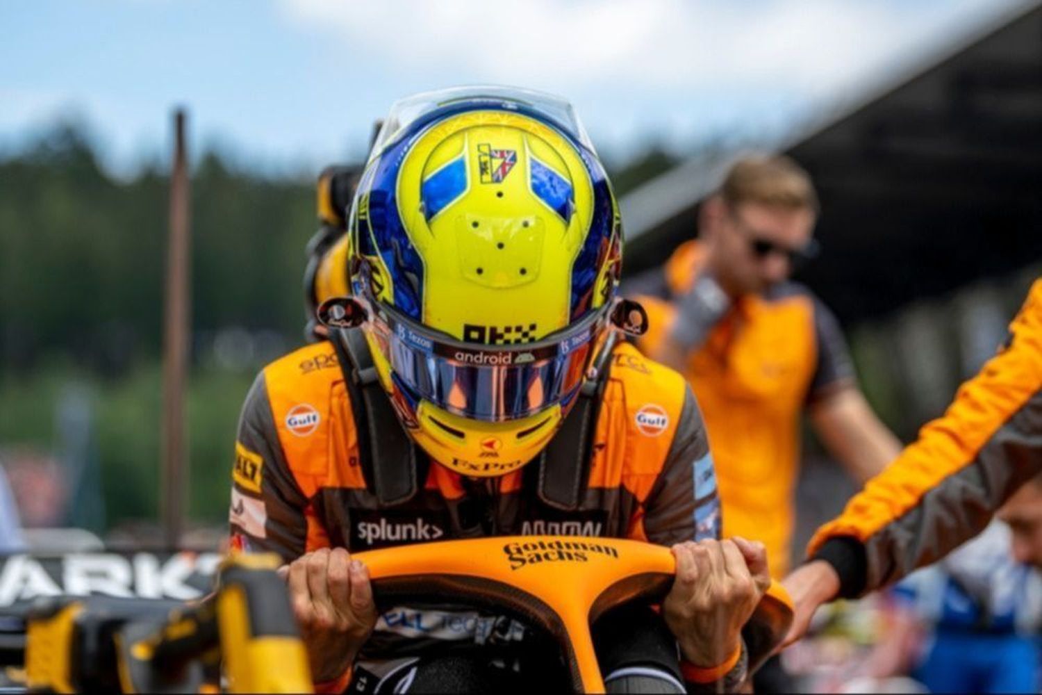 Mira el casco de Lando Norris para festejar sus 100 carreras en la Fórmula 1