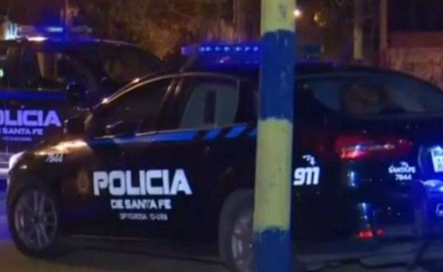 Homicidio en barrio Estanislao López: hallan sin vida a un hombre baleado y apuñalado