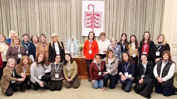 El Episcopado prepara subsidios pastorales para acompañar la visita de León XIV