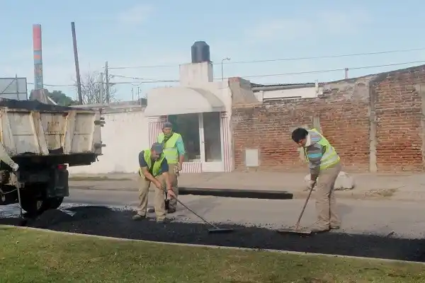 Incorporaron una retroexcavadora para trabajos de Obras Públicas
