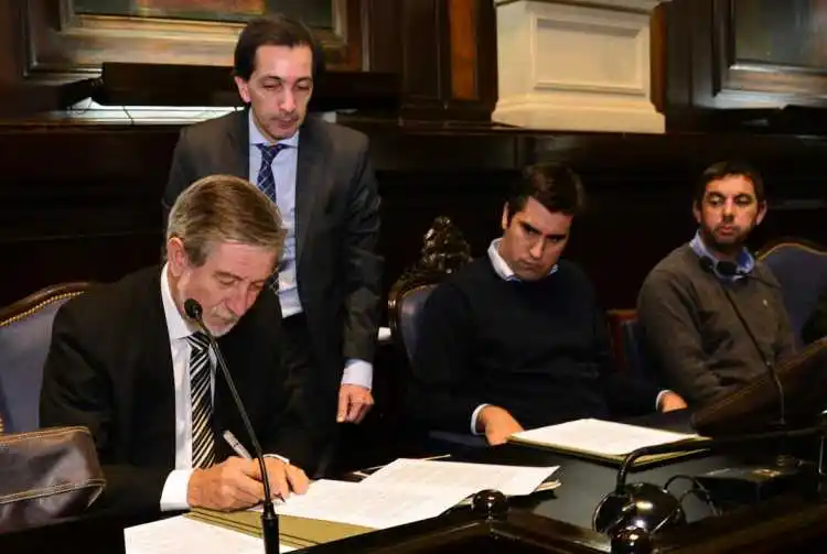 SAN CAYETANO: Presencia en la jornada Provincia Verde