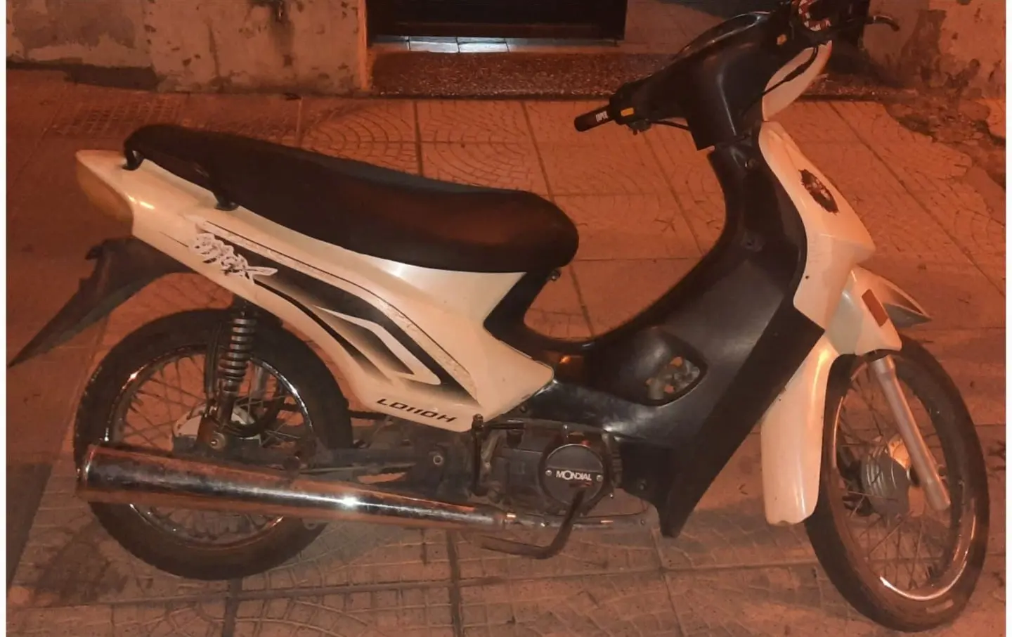 Robó una moto y los vecinos lo atraparon