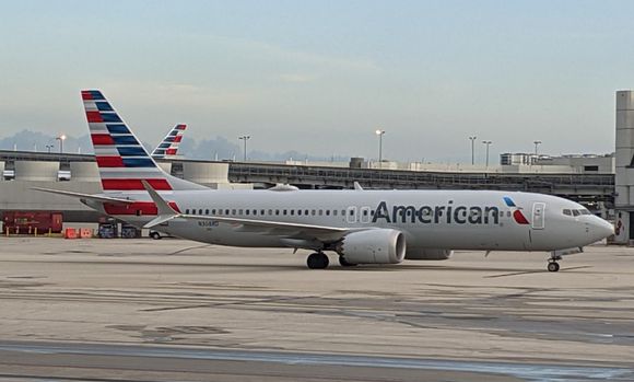 American Airlines celebrates 80 years flying to Mexico