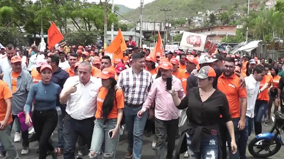 Freddy Superlano dice que «Venezuela necesita independencia de poderes»