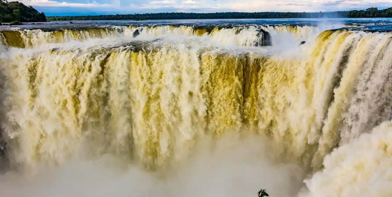 Para esta misma época, en los últimos tres años se dio una crecida similar en el río Iguazú. Foto: Gentileza Parque Nacional Iguazú.