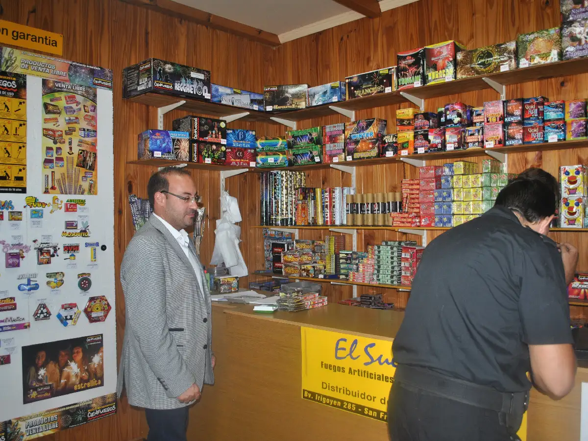 El municipio salió a controlar la venta de pirotecnia