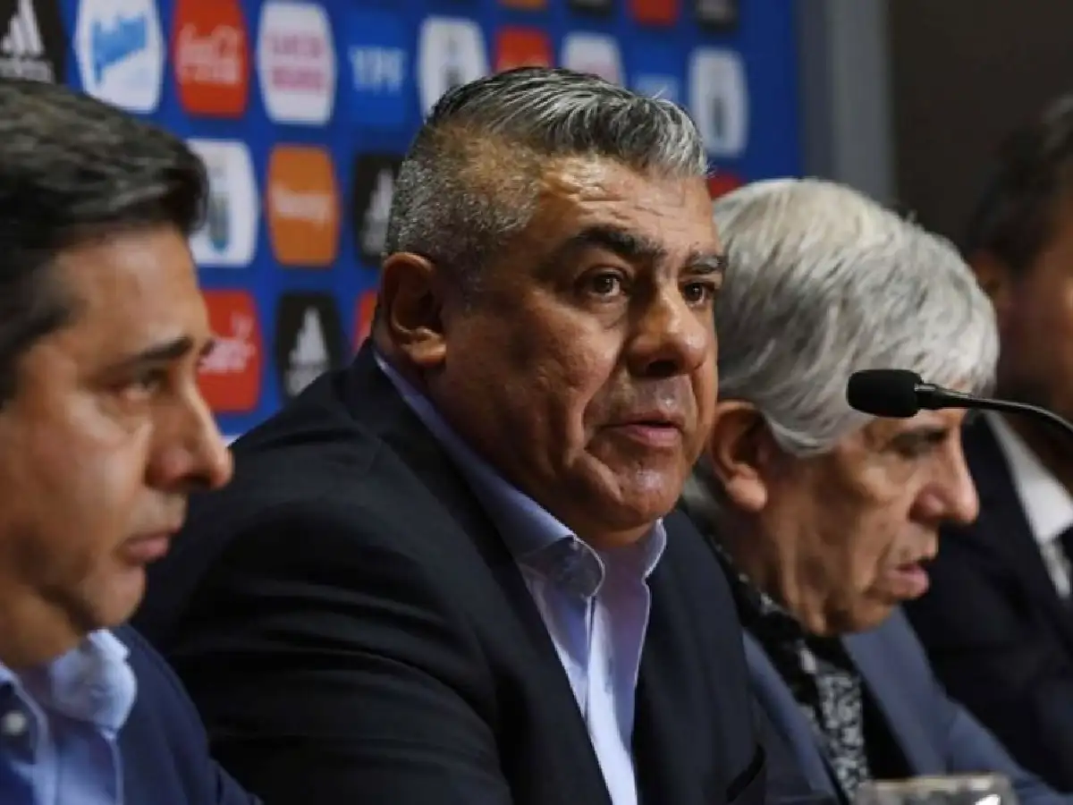 Tapia negó presión política para que vuelva el fútbol
