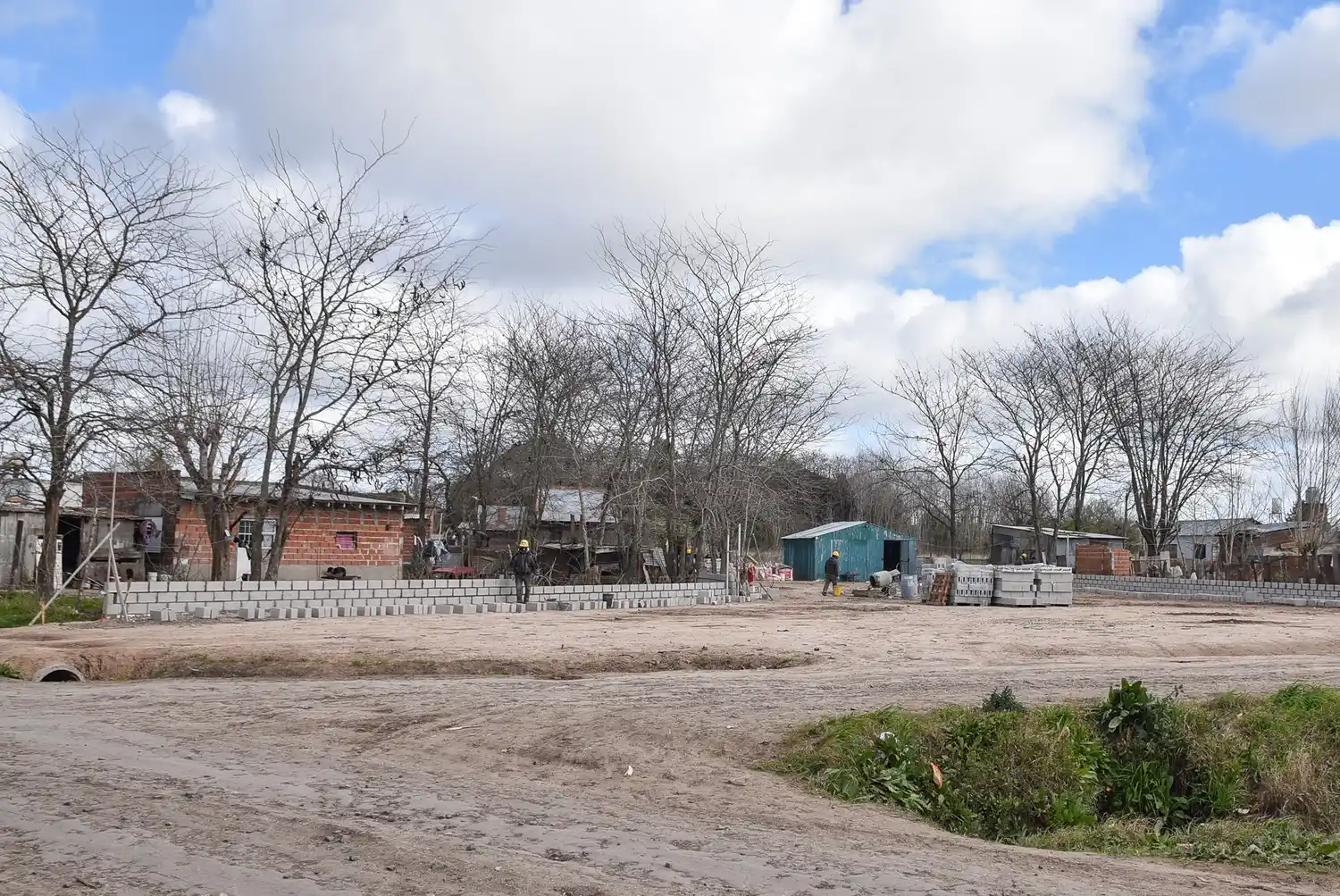 Avanzan los trabajos en la nueva Plaza del barrio El Algarrobo
