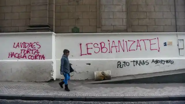 Vandalismo en la Catedral de Rosario