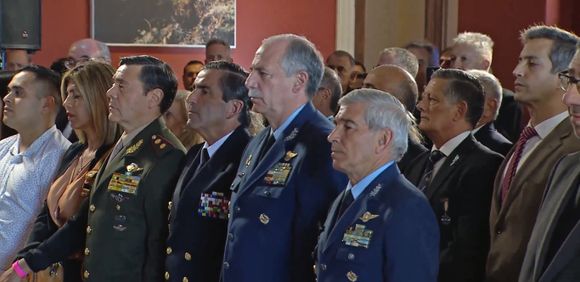 El Salón de Pueblos Originarios pasó a llamarse Héroes de Malvinas