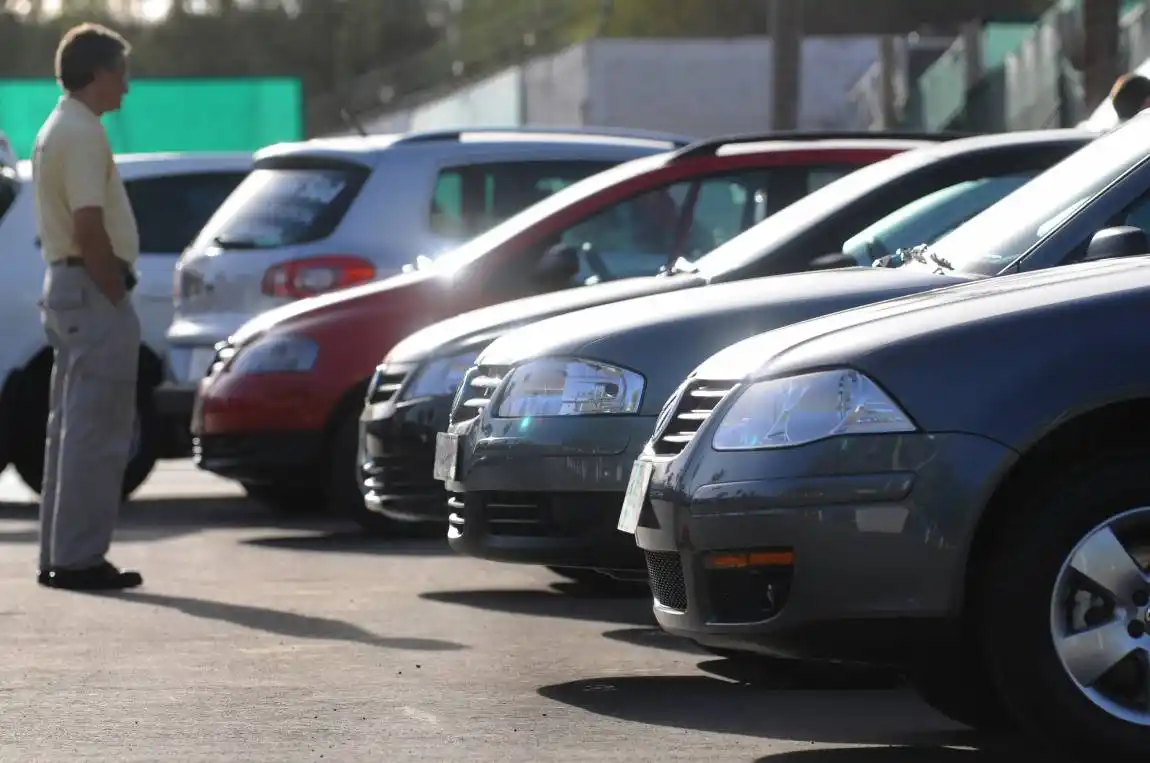 La venta de autos usados cayó un 30 por ciento