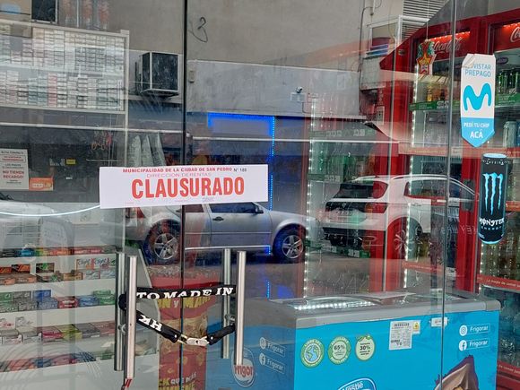 Clausuraron un comercio en el centro por vender bebidas alcohólicas sin autorización